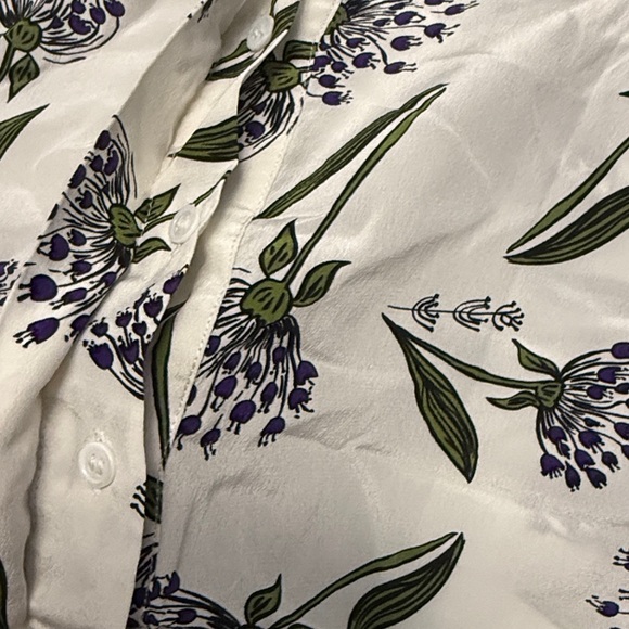 Judith & Charles 100% silk Blouse - Picture 5 of 6